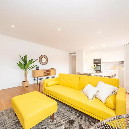 Situado No Centro Historico Da