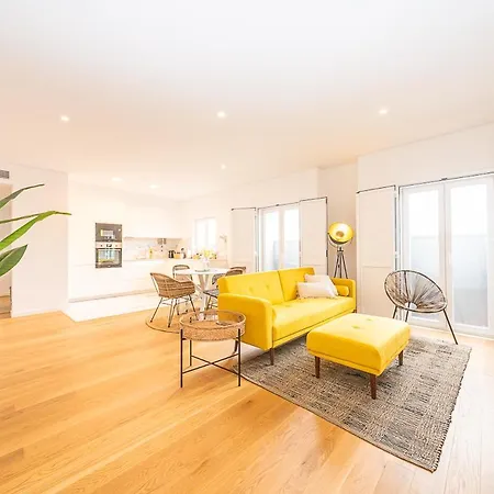 Situado No Centro Historico Da 아파트 세투발