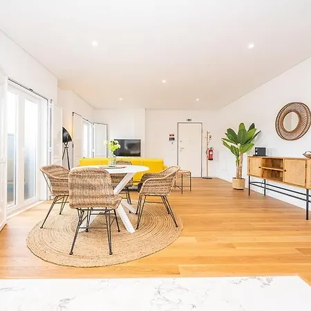 Situado No Centro Historico Da