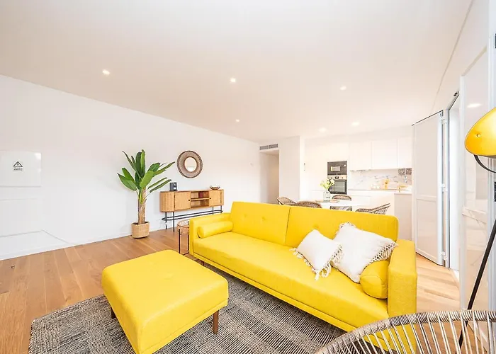 Situado No Centro Historico Da