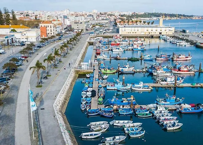 Lejlighed Situado No Centro Historico Da *